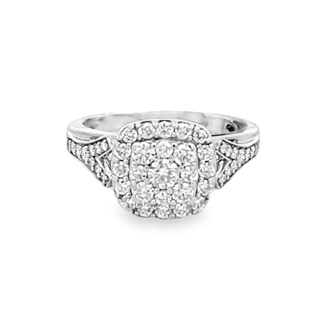 14K White Gold Round Cut Diamond Cluster Ring 0.50ctw