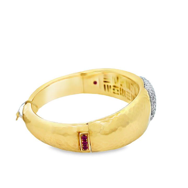 18K Yellow Gold Round Cut Diamond Cluster Martellato Bracelet 2.00ctw