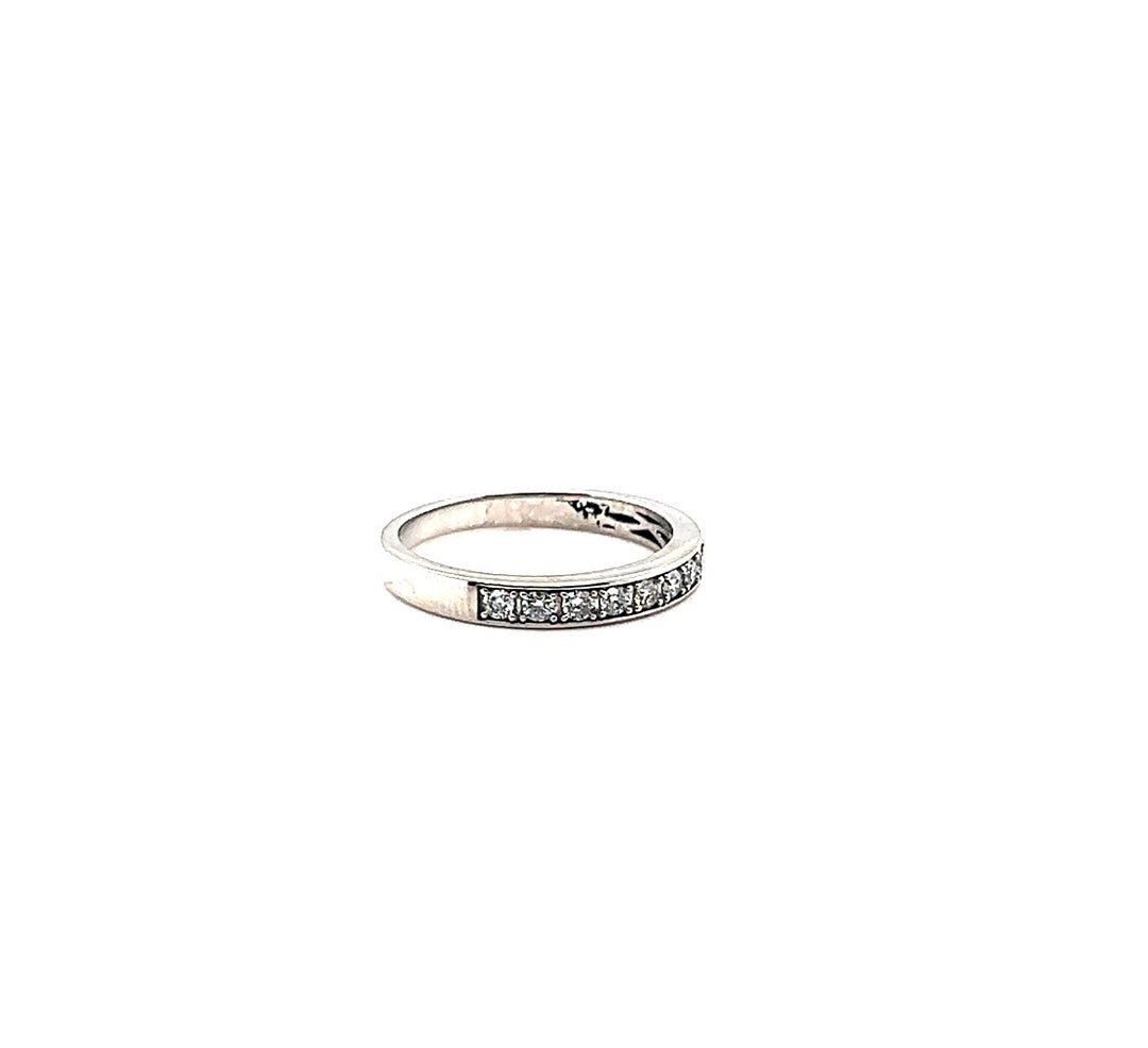 Round Diamond Band