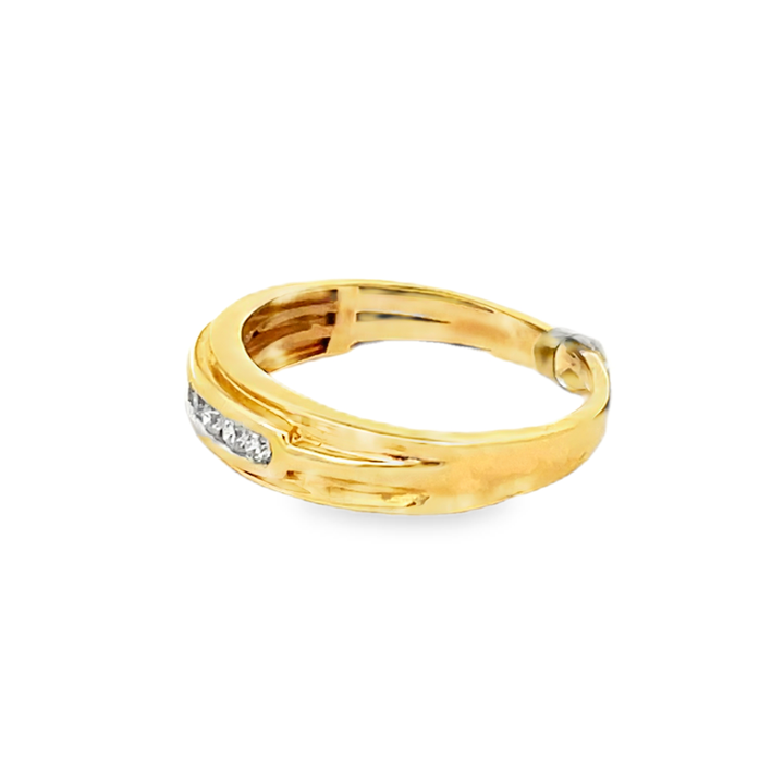 14K Yellow Gold Round Cut Diamond Wedding Band
