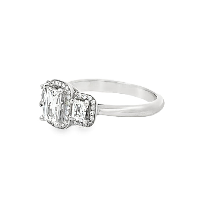 18K White Gold 1.03 Carat Diamond Ring – Mounting Diamonds