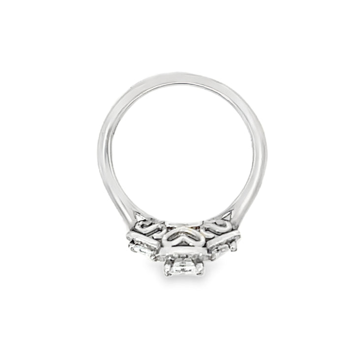 18K White Gold 1.03 Carat Diamond Ring – Mounting Diamonds