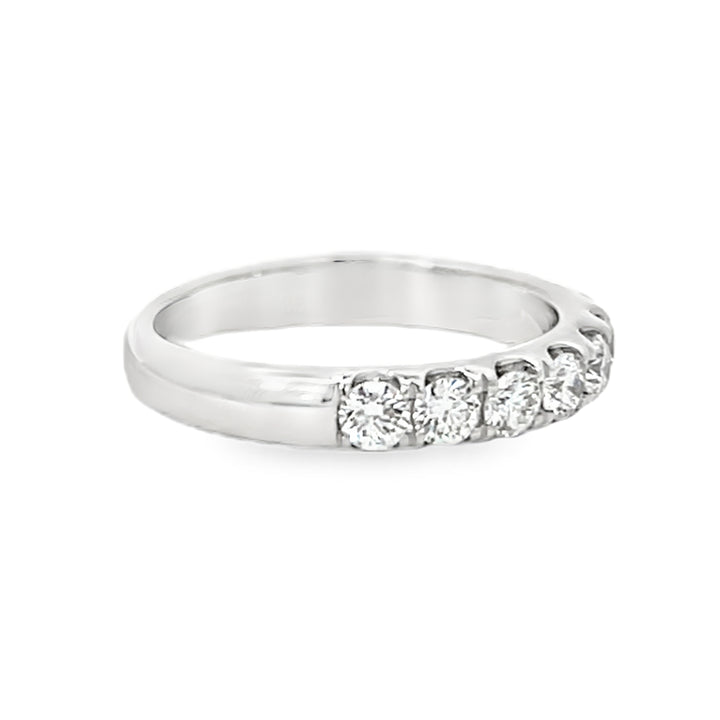 14K White Gold Round Diamond Straight Band 1.00ctw