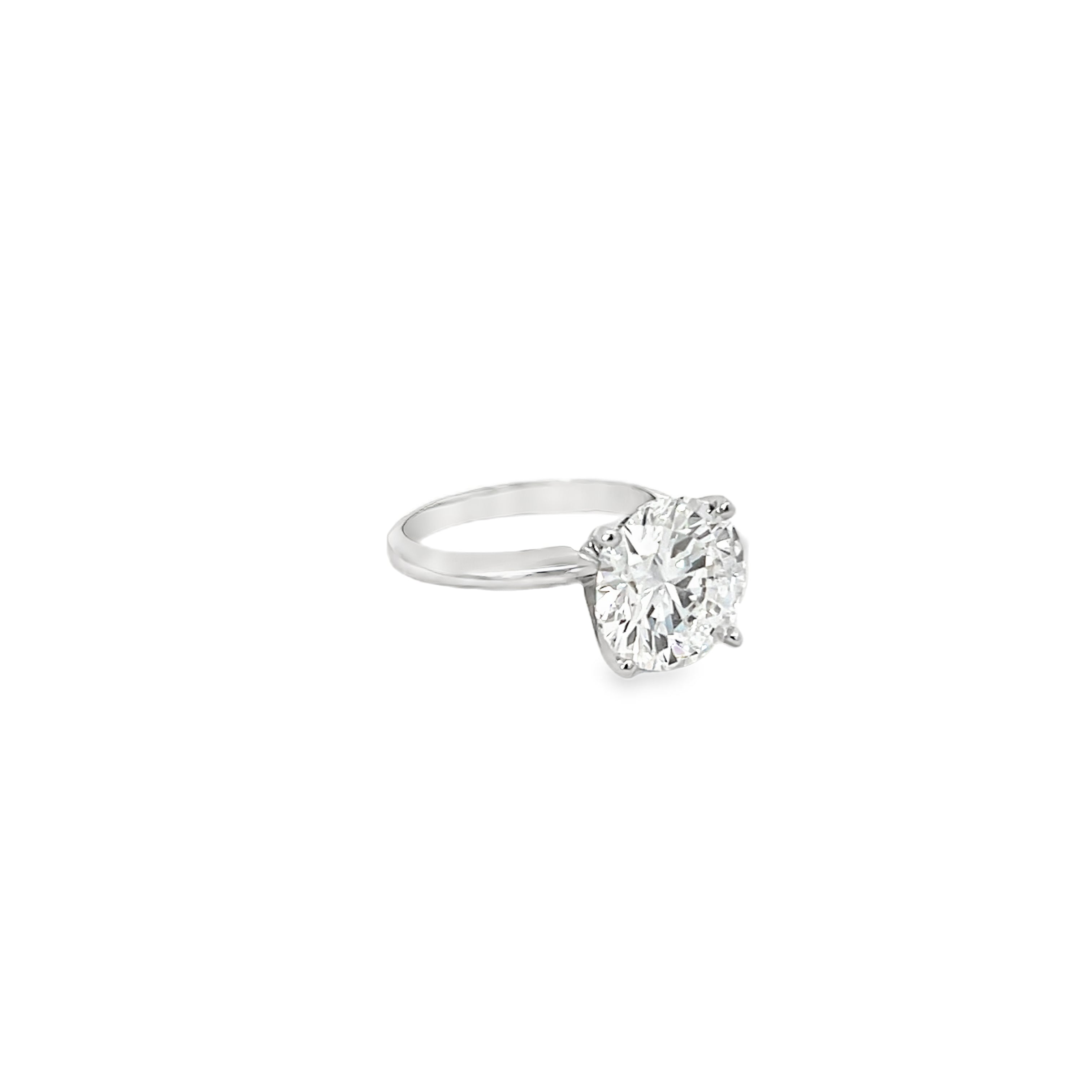 White Gold 5.00 Carat Round Center Lab Diamond Soliatre