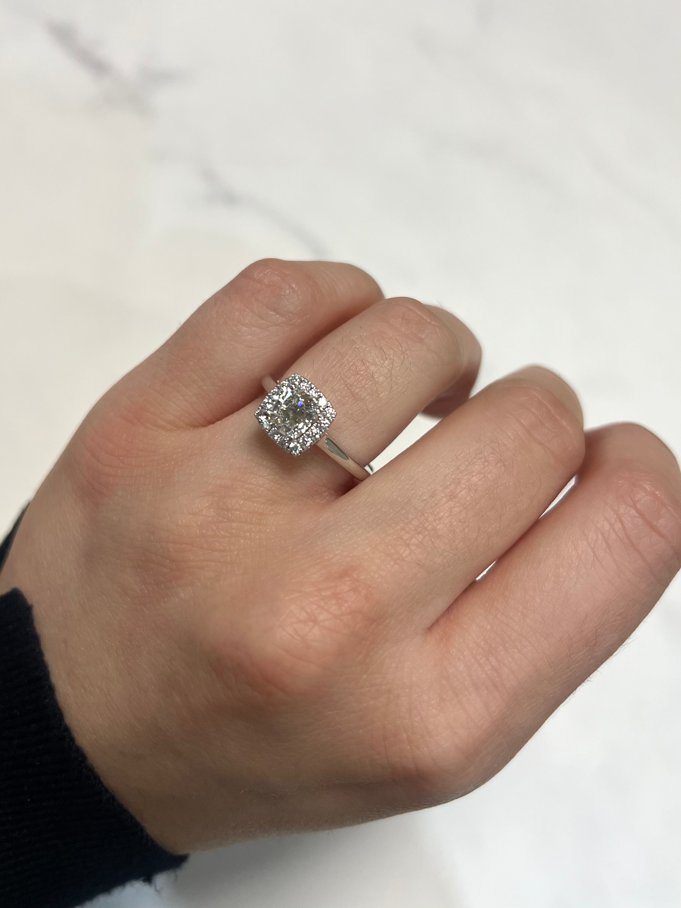 White Gold 1.25 Carats Round Diamond Halo Ring