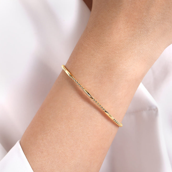 Bujukan 14K Yellow Gold Open Bangle Bracelet