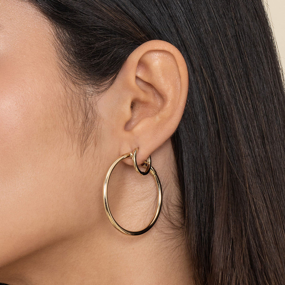 14K Yellow Gold Plain Huggie Earrings