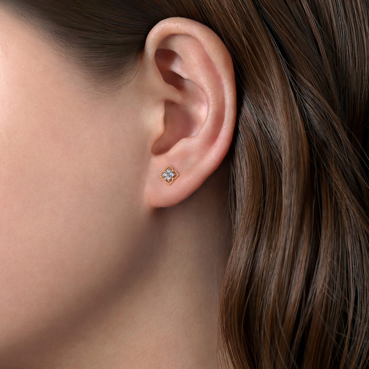 14K Yellow Gold Clover Earrings