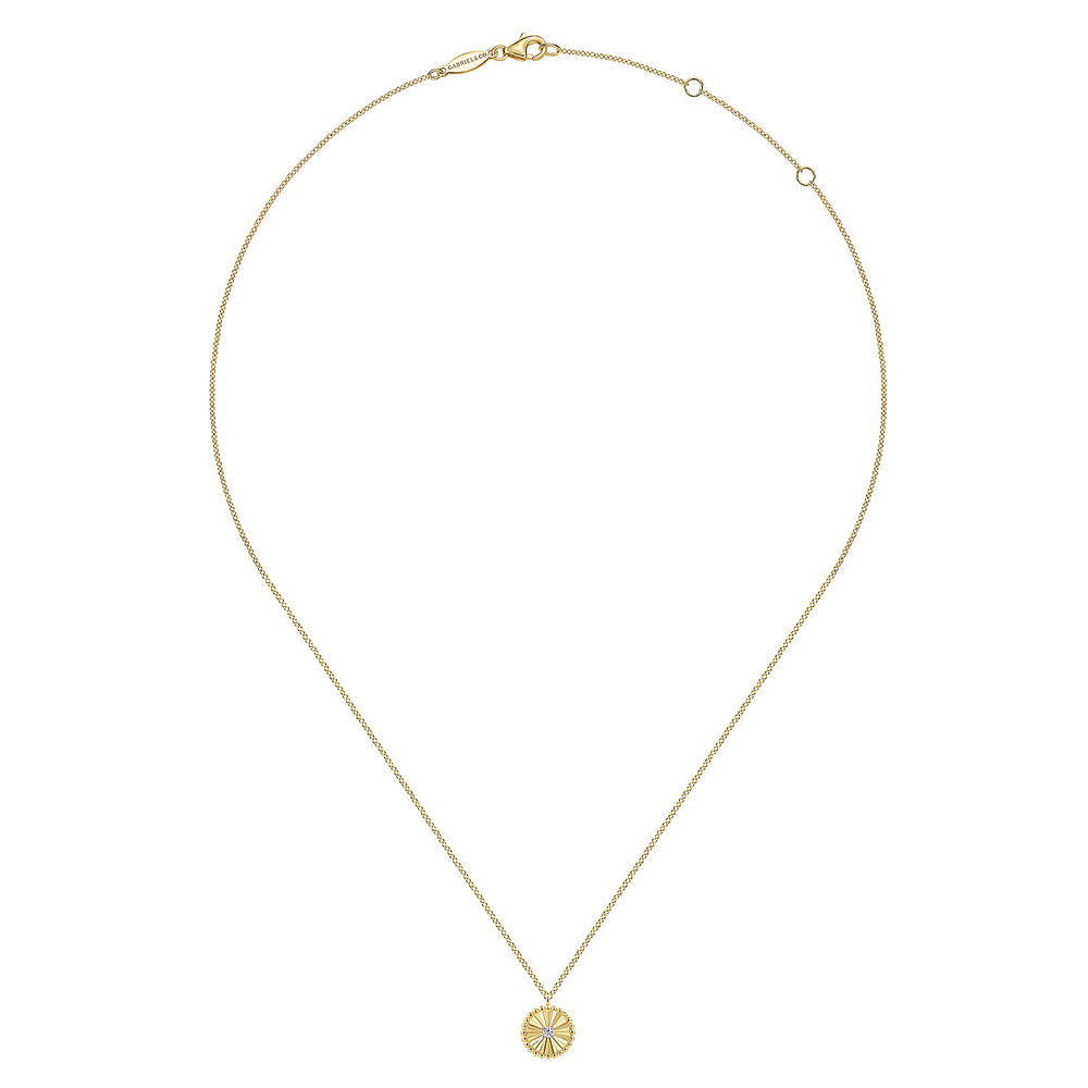 Bujukan 14K Two-Tone Gold Cut Circle Pendant Necklace