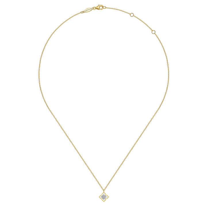 14K Yellow Gold Clover Pendant Necklace