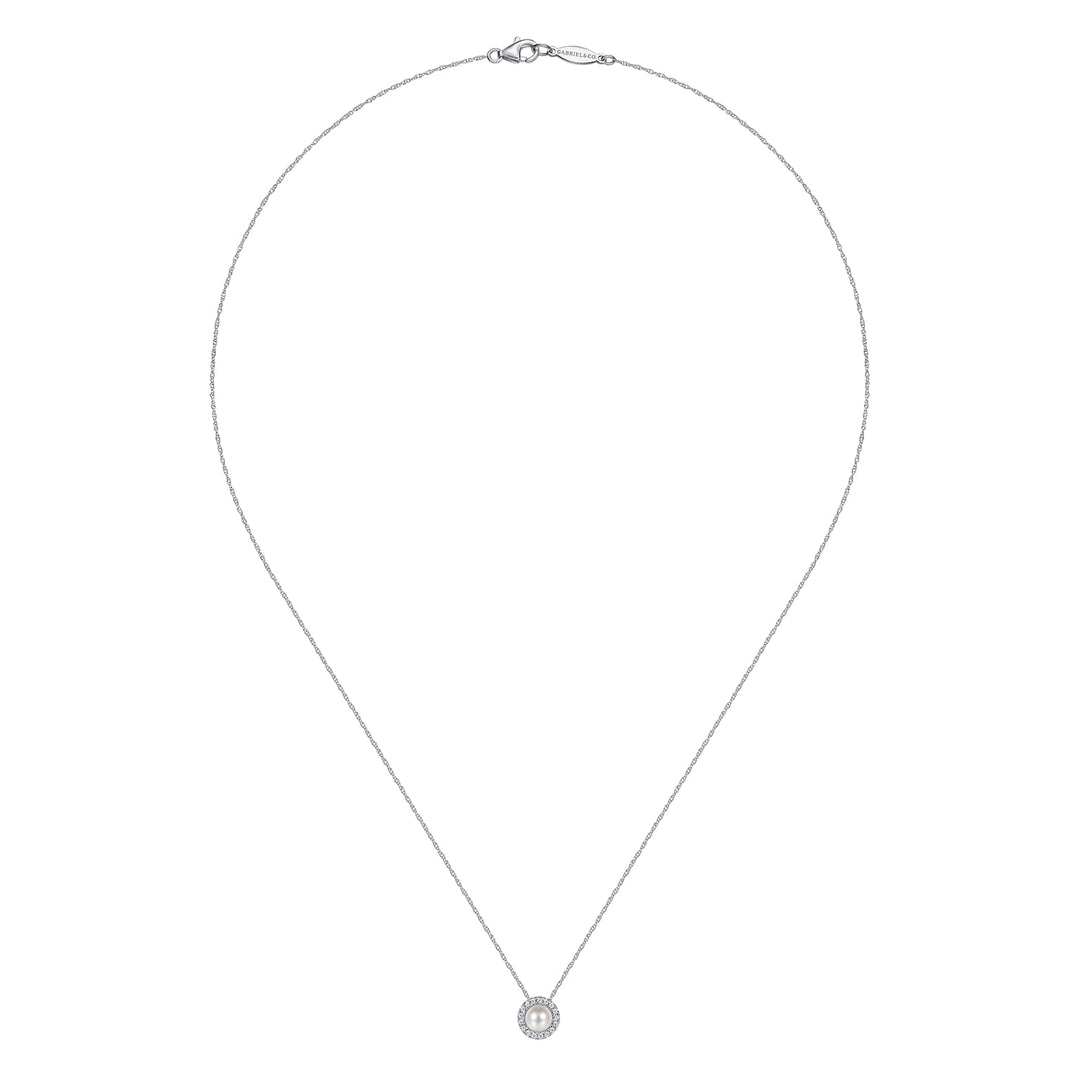 14K White Gold Pearl Necklace