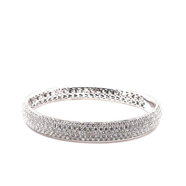 18K WG 6.53ctw Pavee Diamond Bangle Bracelet